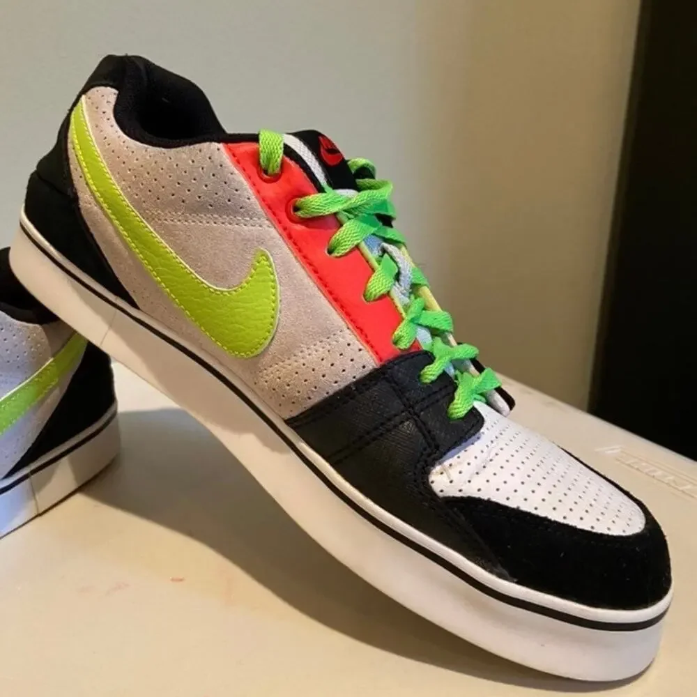 Nike Ruckus Men's 10 Low Beige, Green, Black, White, And Orange Sneakers